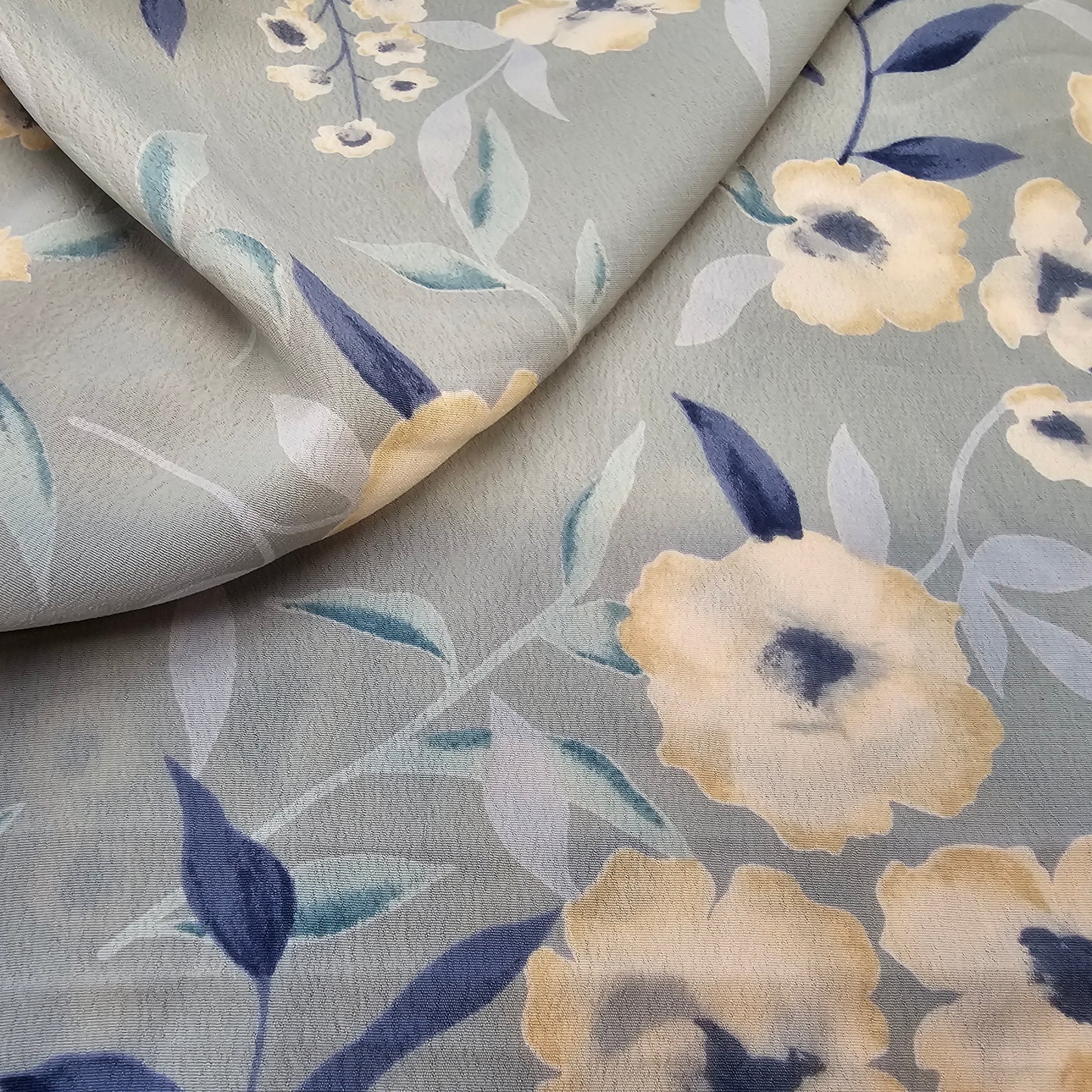 Floral printed crepe woven fabric-1 60mtrs