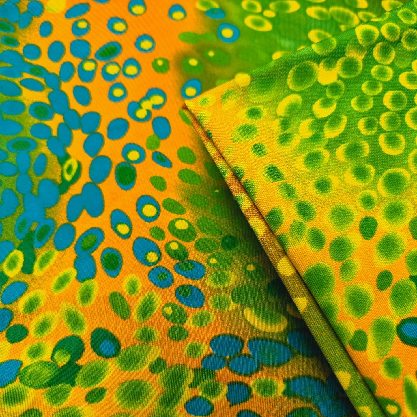 Abstract droplet design jersey 2mtrs