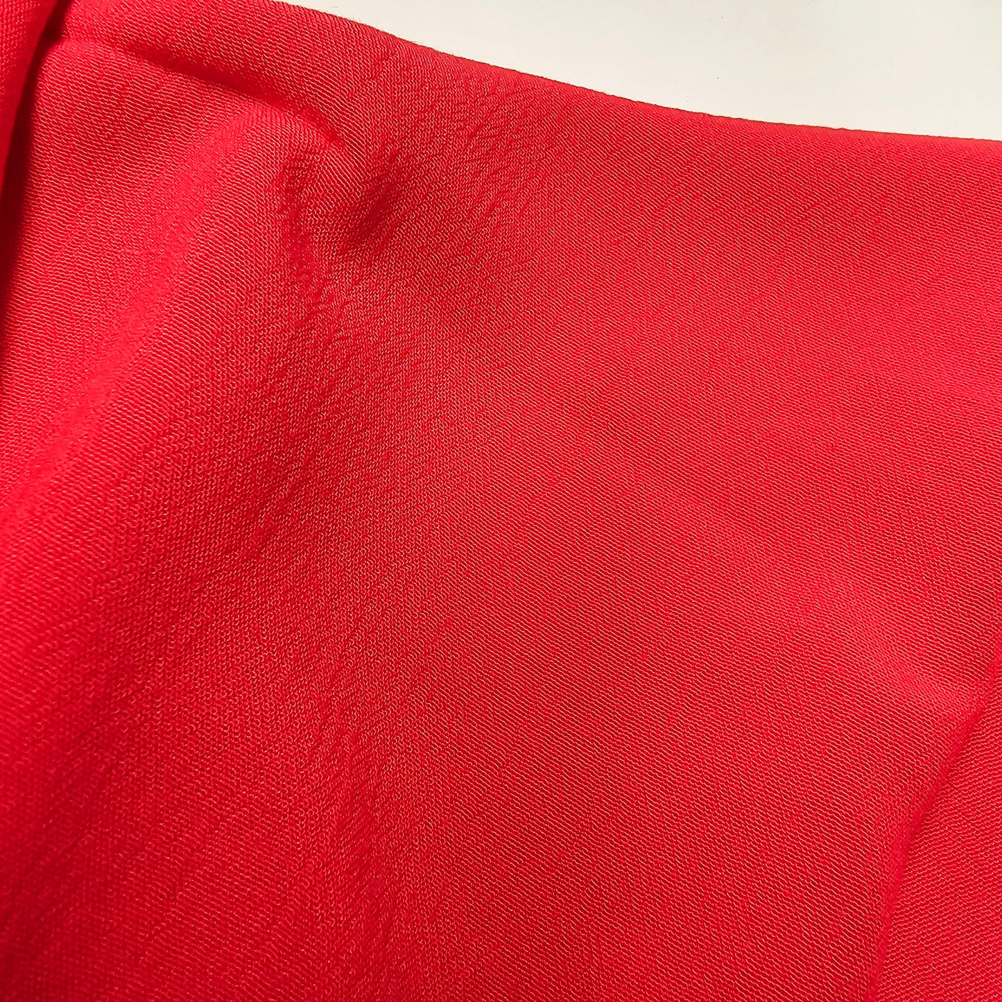 Crest raspberry - crinkle viscose woven fabric - sold by 1/2mtr