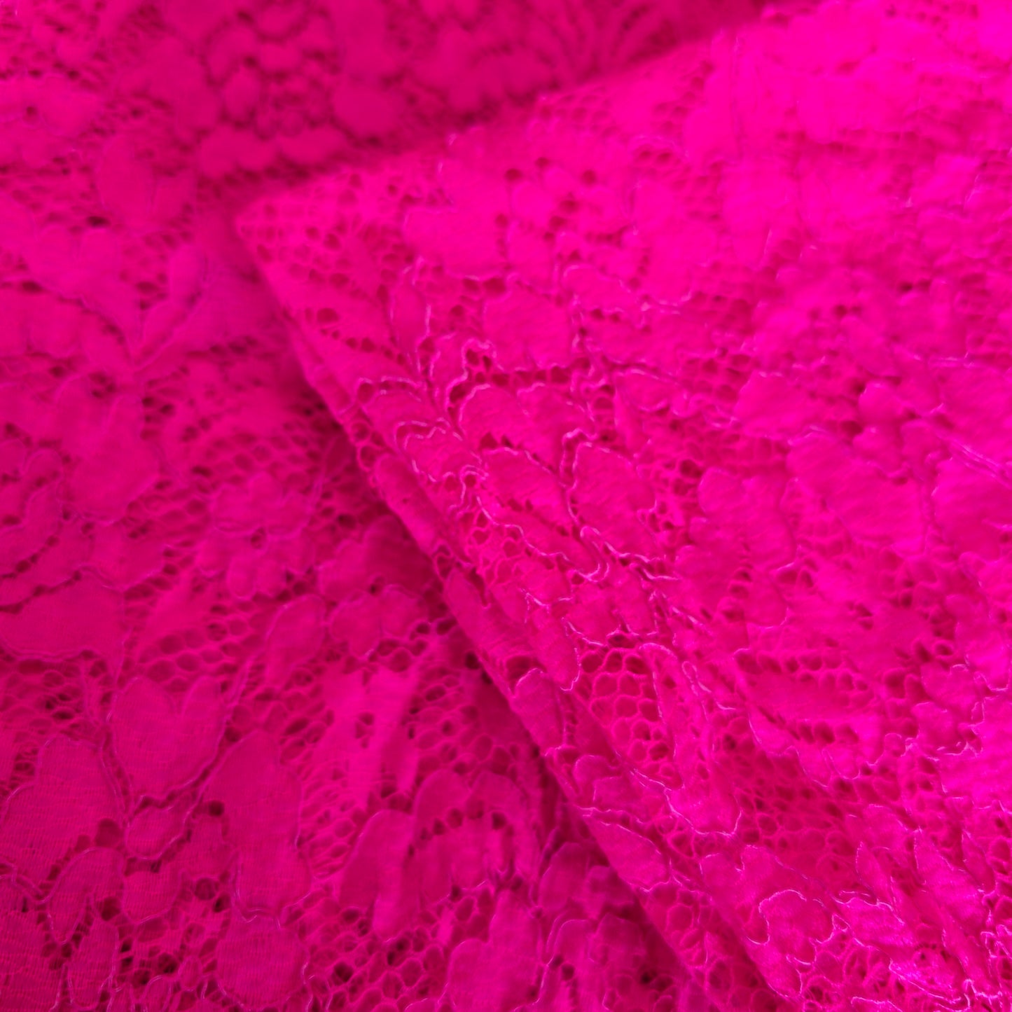 Hot pink Guipure lace - 2mtrs