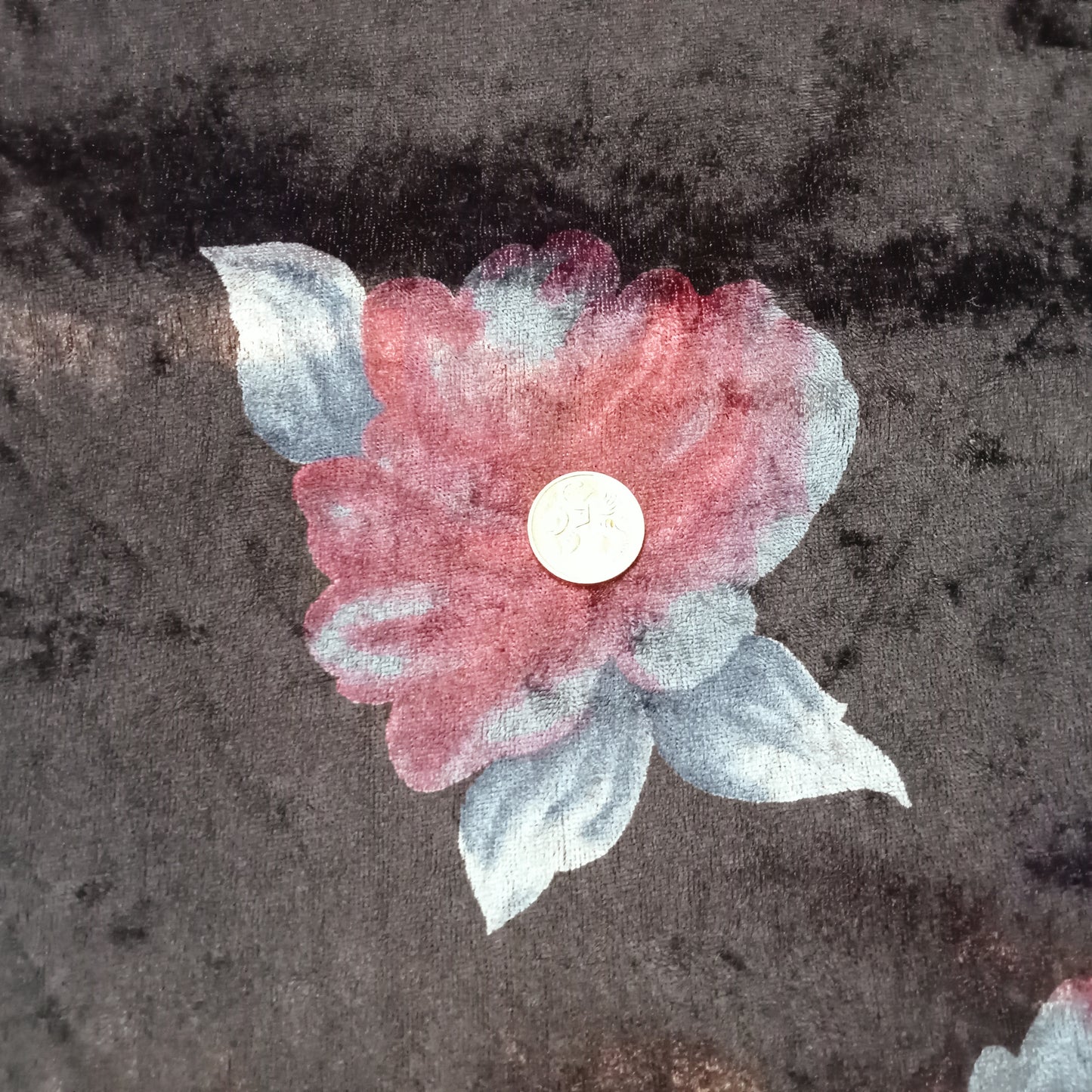 Floral printed panne velvet - 1.30mtrs