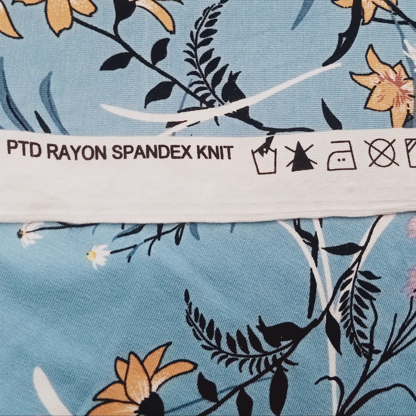Floral design rayon jersey 1.15mtrs