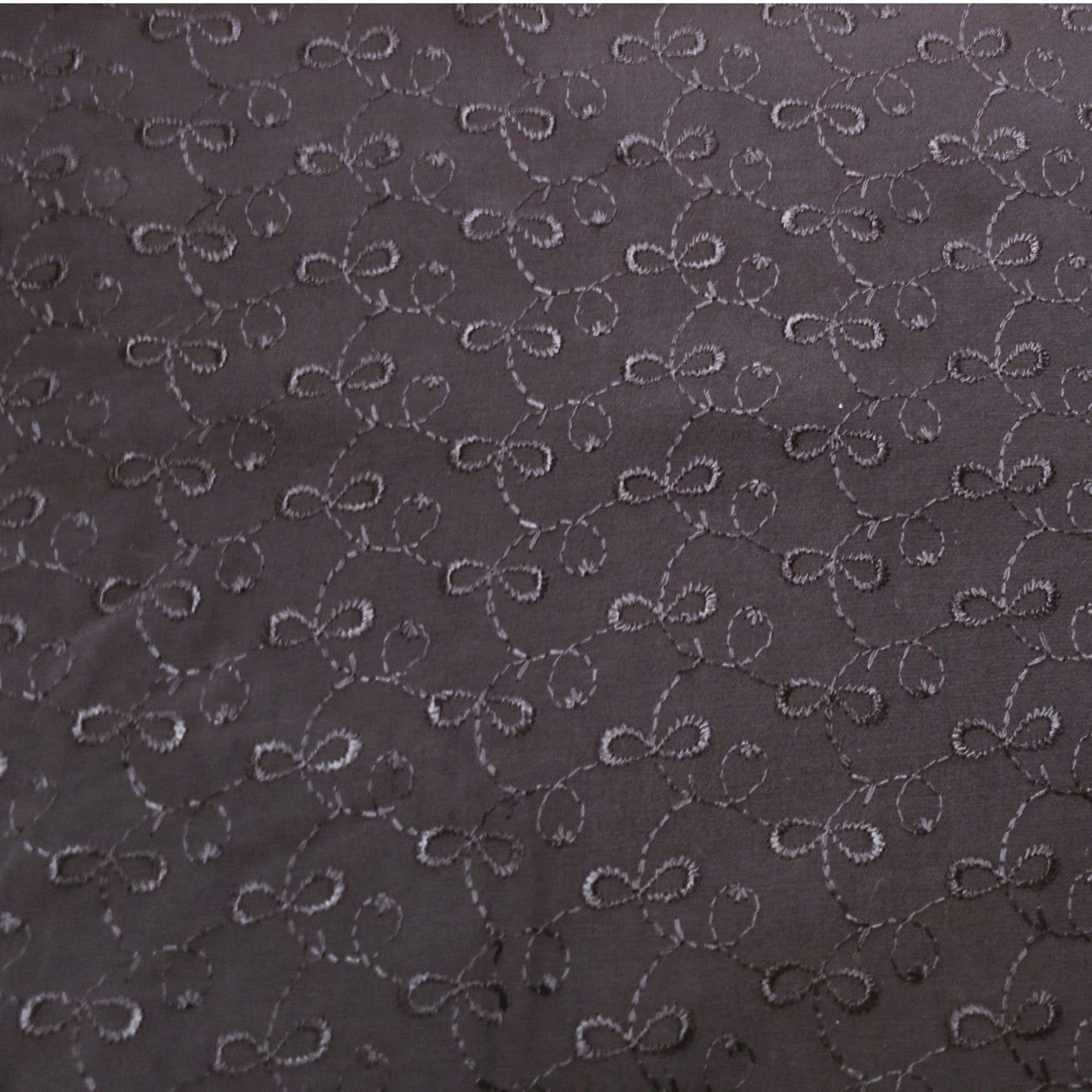Bows - embroidered woven fabric - 1.30mtrs