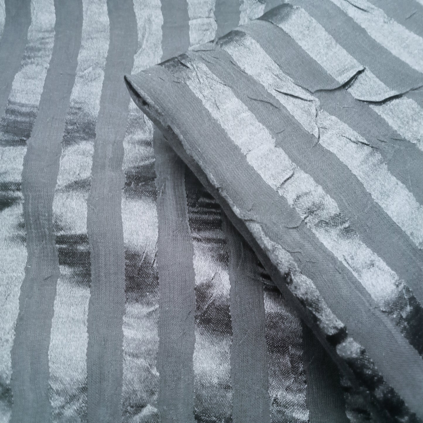 striped crinkle chiffon - 2mtrs