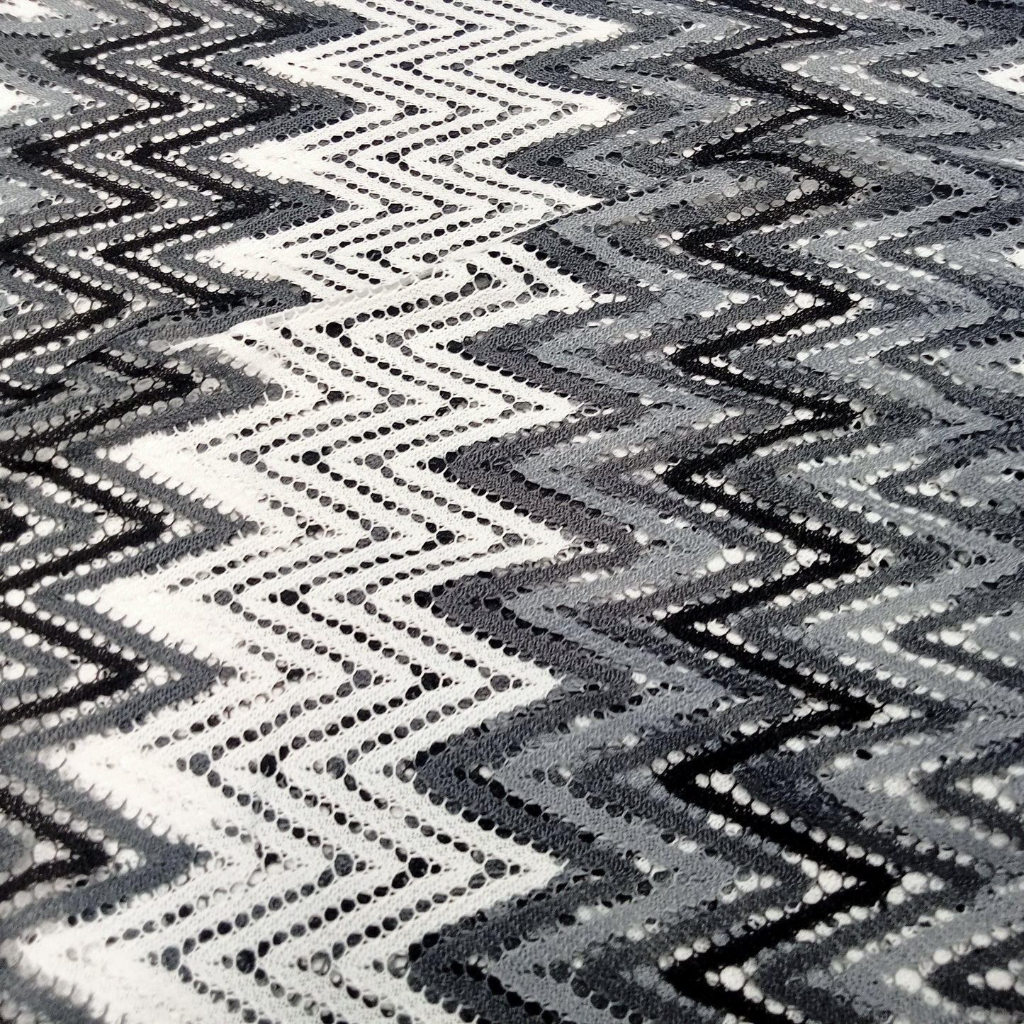 Kizo - chevron knit - sold by 1/2mtr