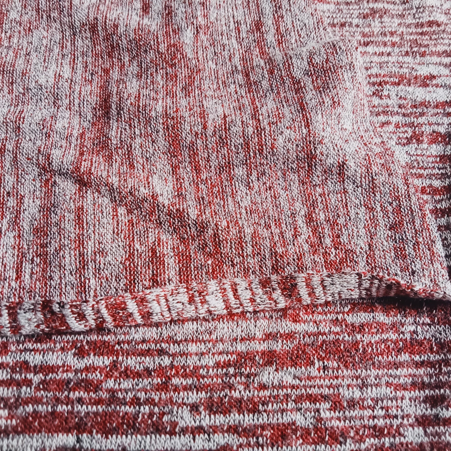 Marble knit -blood red/grey - sold by 1/2mtr