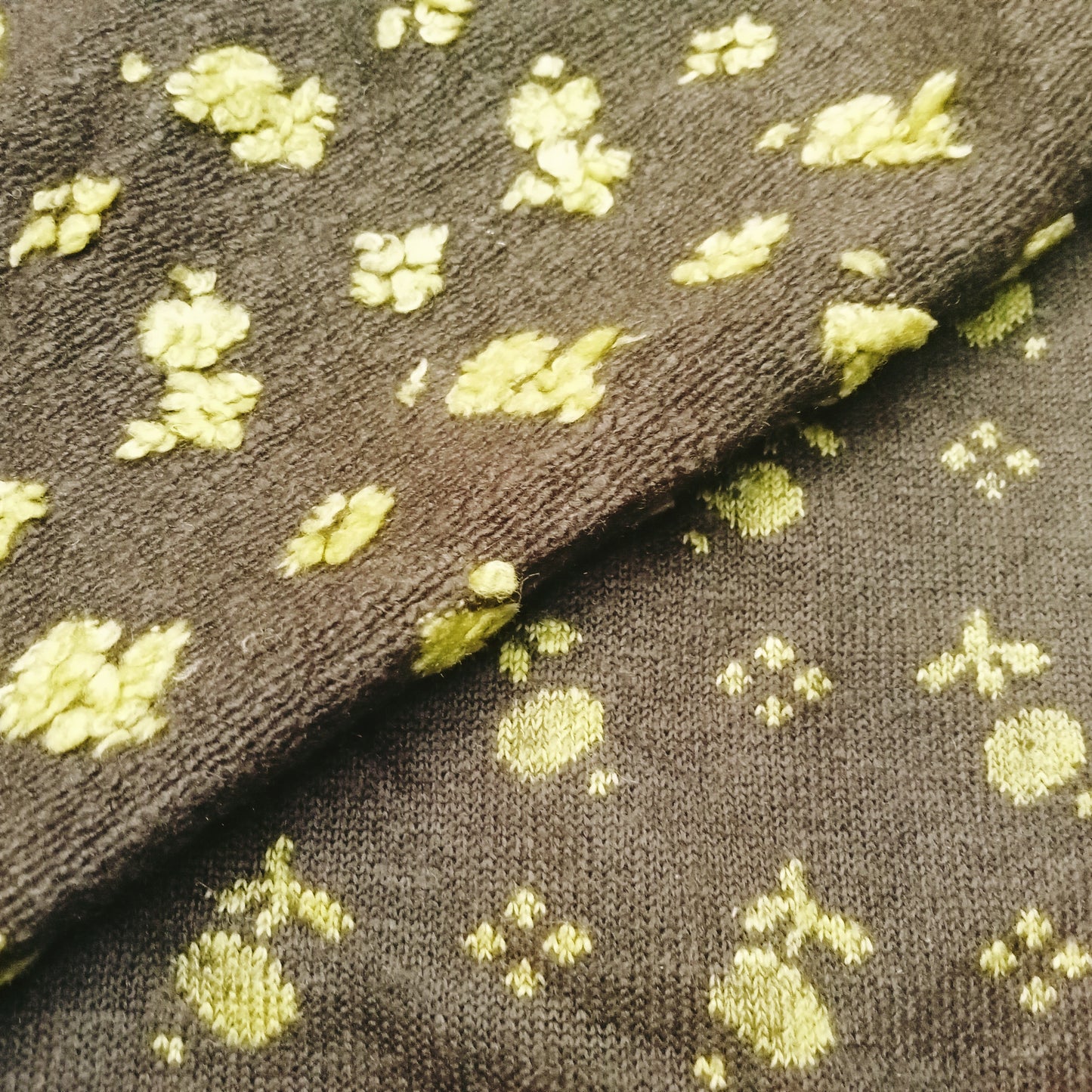 Apples - floral design knit - sold by 1/2mtr