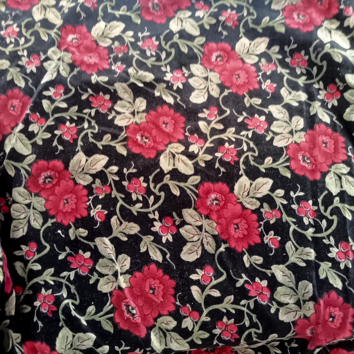 Velvet roses woven fabric - sold by 1/2mtr