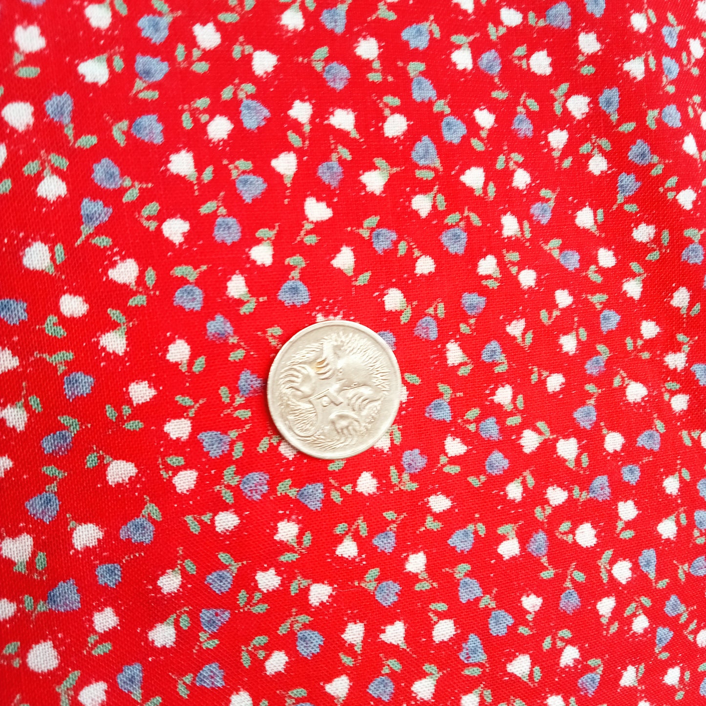 Floral printed woven fabric - sold by 1/2mtr
