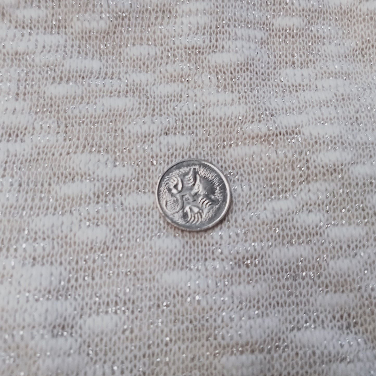 Ivana - ivory/silver Shimmer - slub yarn knit fabric - sold by 1/2mtr