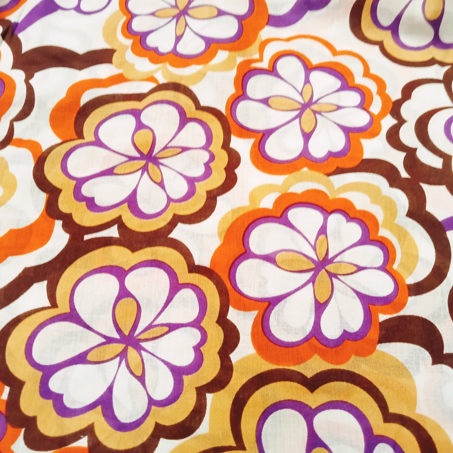 Flower power - printed cotton voile - sold by 1/2mtr
