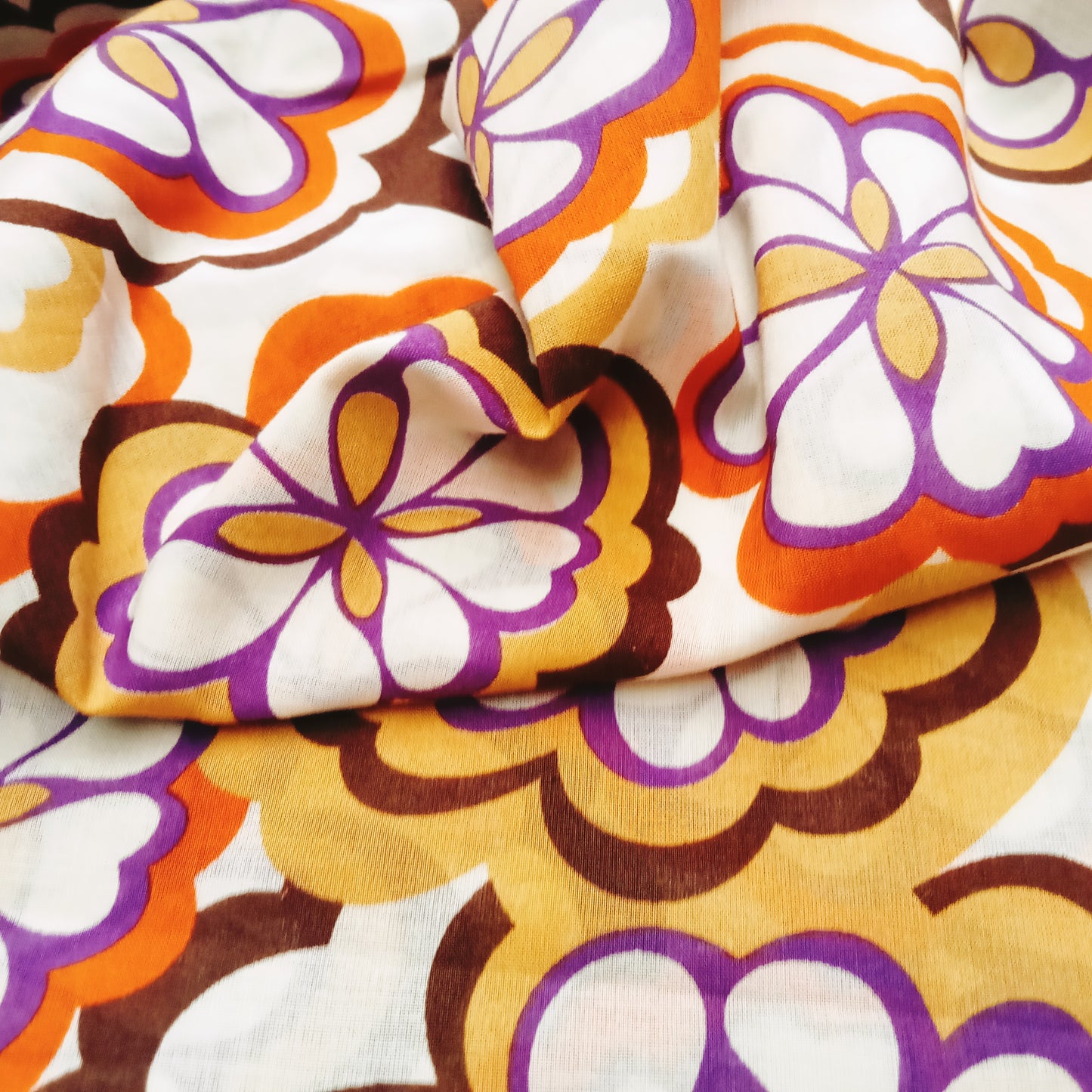 Flower power - printed cotton voile - sold by 1/2mtr
