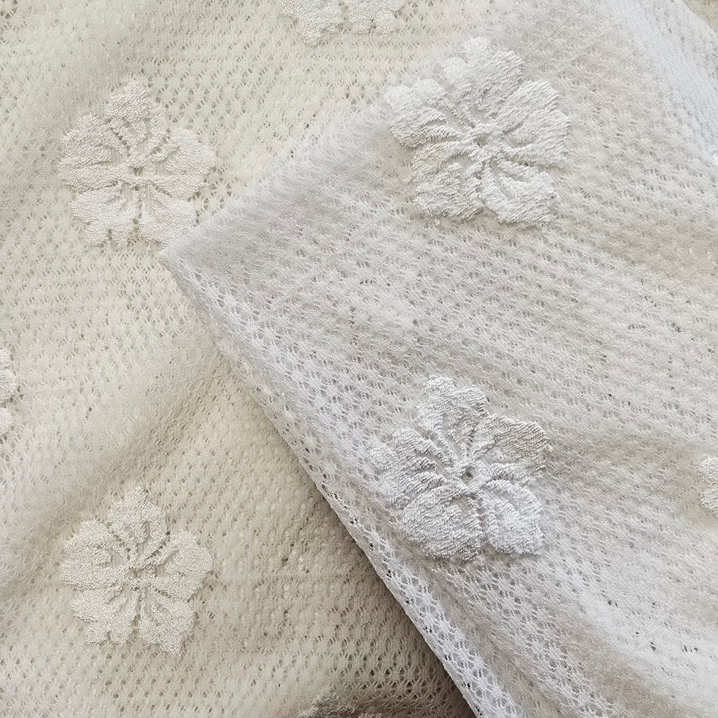 Floral embroidered stretch lace - 1.50mtrs