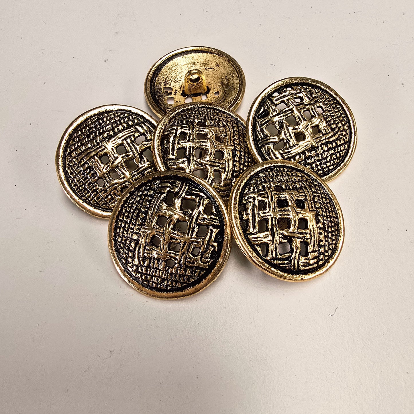 Shank metal button - gold