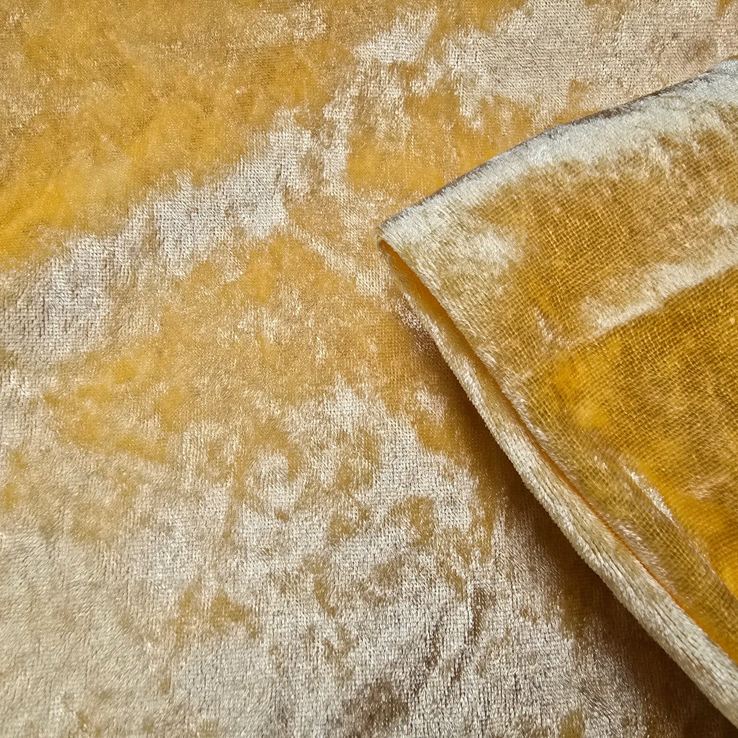 Lemon yellow panne velvet -1.20mtrs