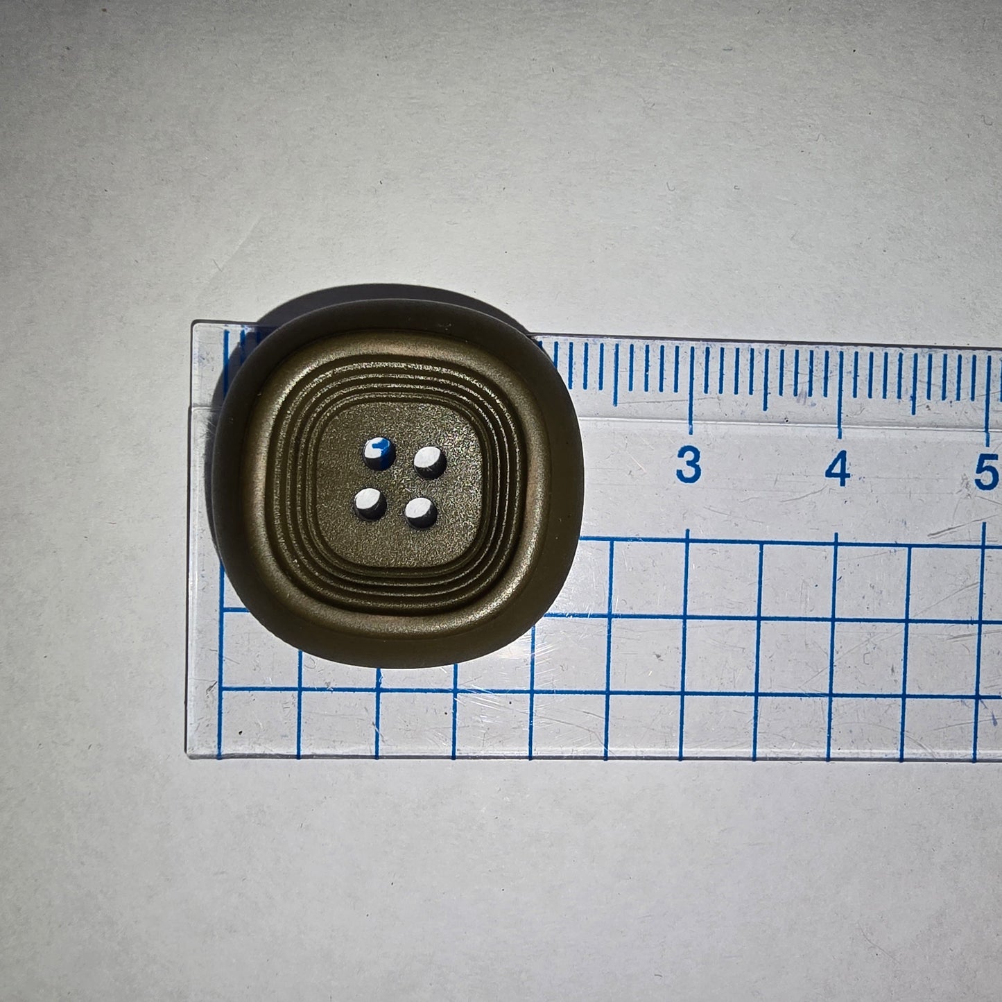 2.5cm wide khaki button - 1