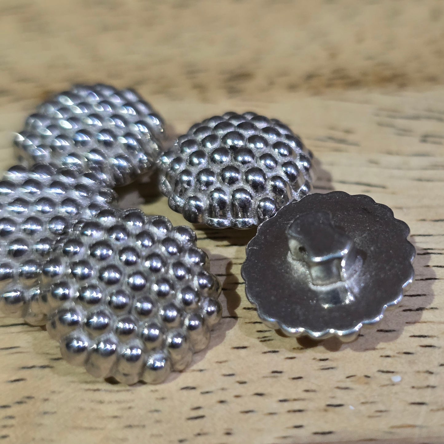 Silver shank button 1.5cm wide - 5