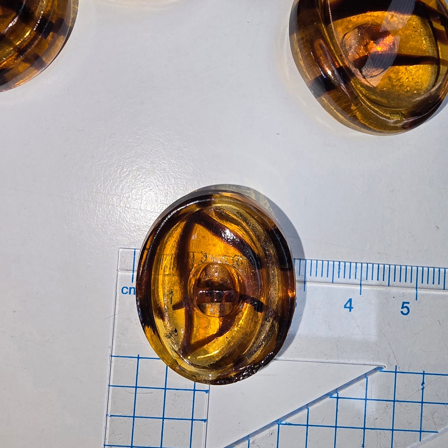 Oval glass shank button -5