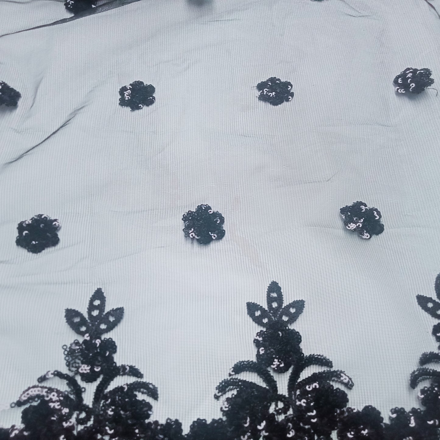 Boarder embroidered stretch netting - 2.30mtrs