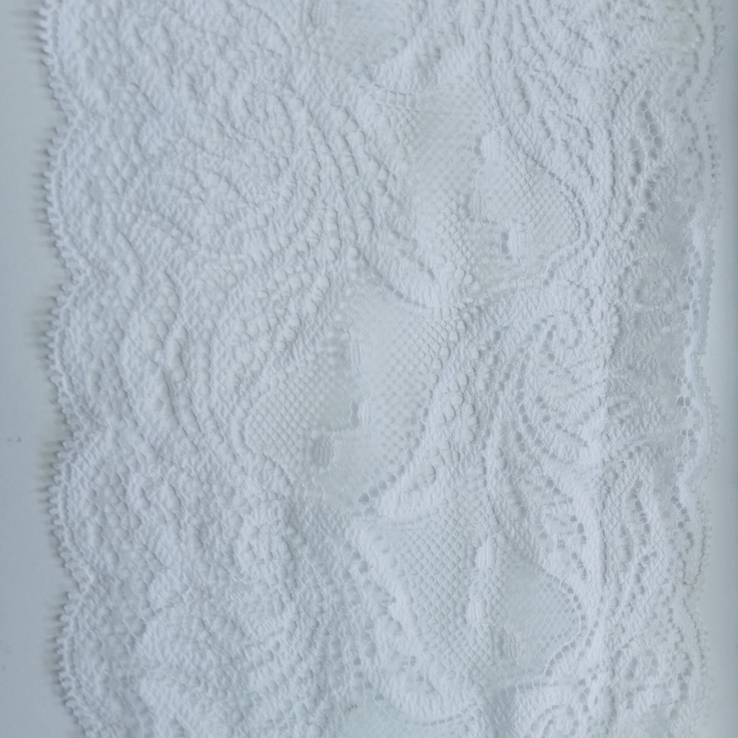 14cm white lace - sold by 1/2mtr