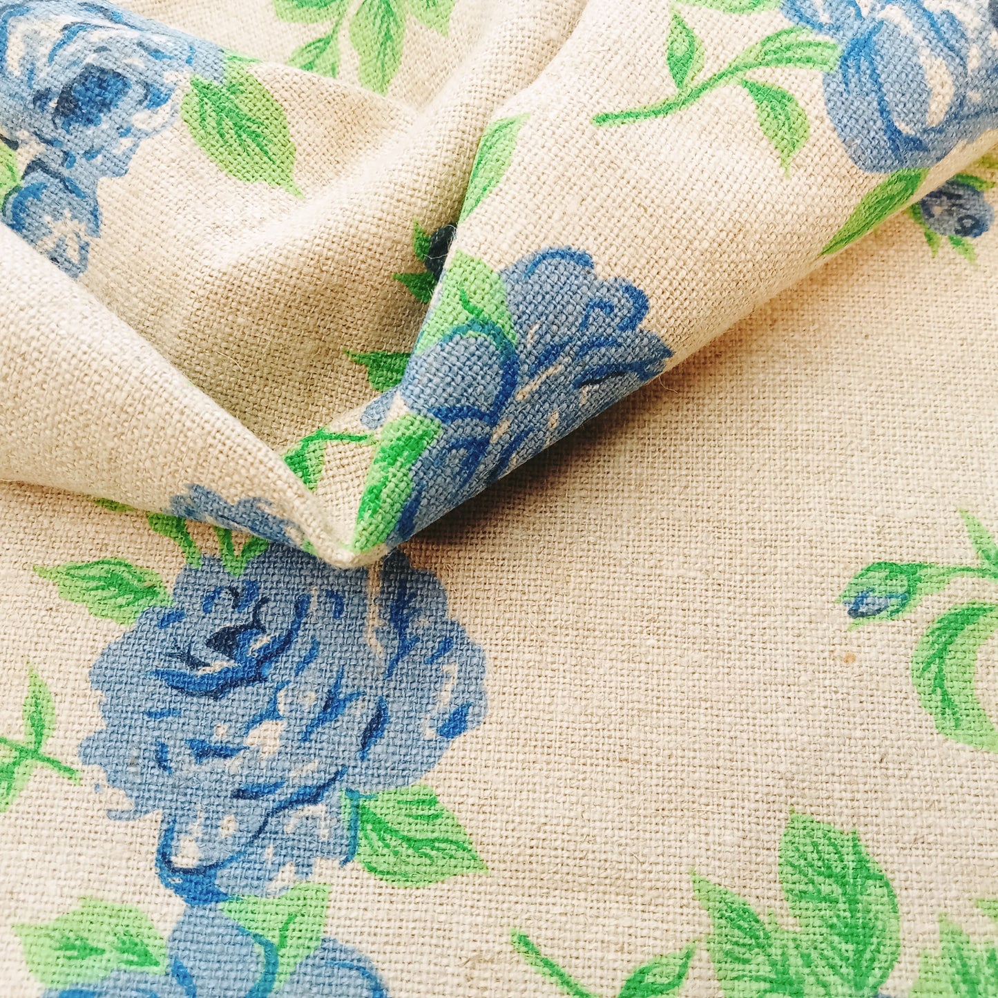 Floral printed woven hemp fabric - sold by 1/2mtr