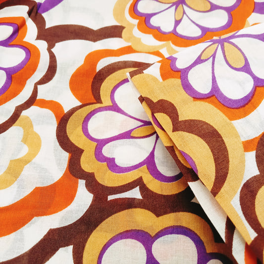 Flower power - printed cotton voile - sold by 1/2mtr