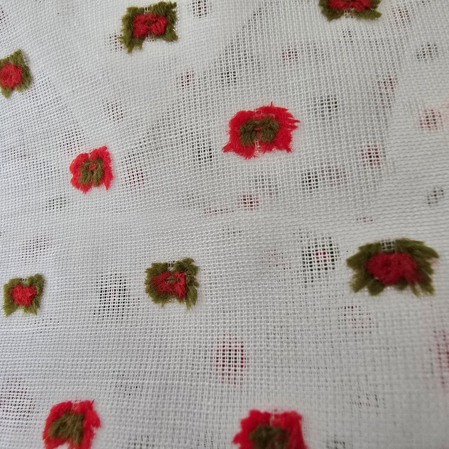 Fil coupé - jacquard cotton lawn - sold by 1/2mtr