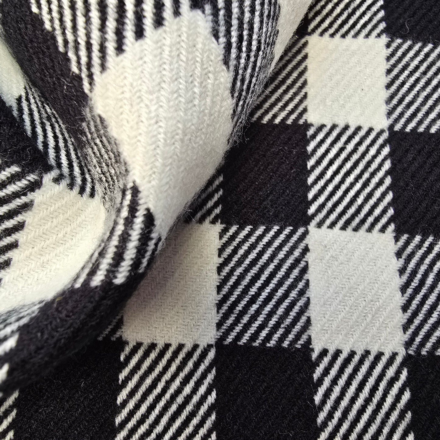 Black/white checks - sold by 1/2mtr