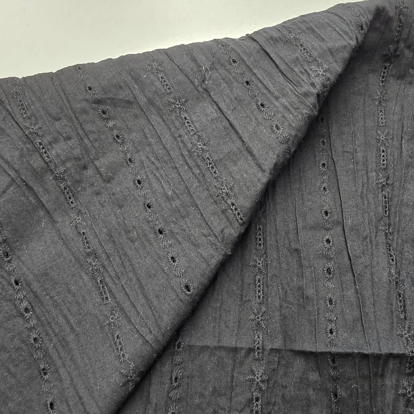 black crushed broidery anglaise- 2mtrs