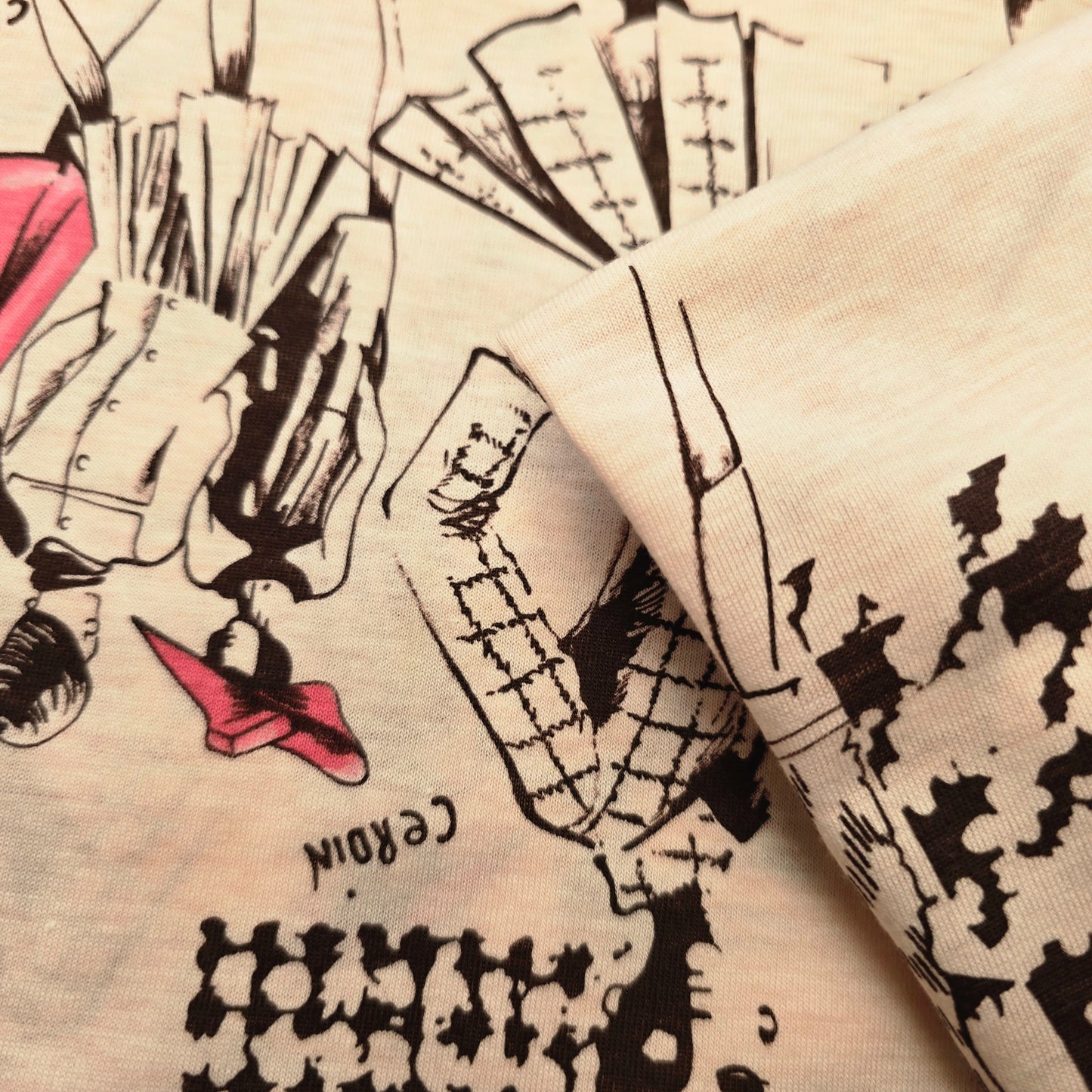 Vintage inpired textile tribute print - 1.50mtrs