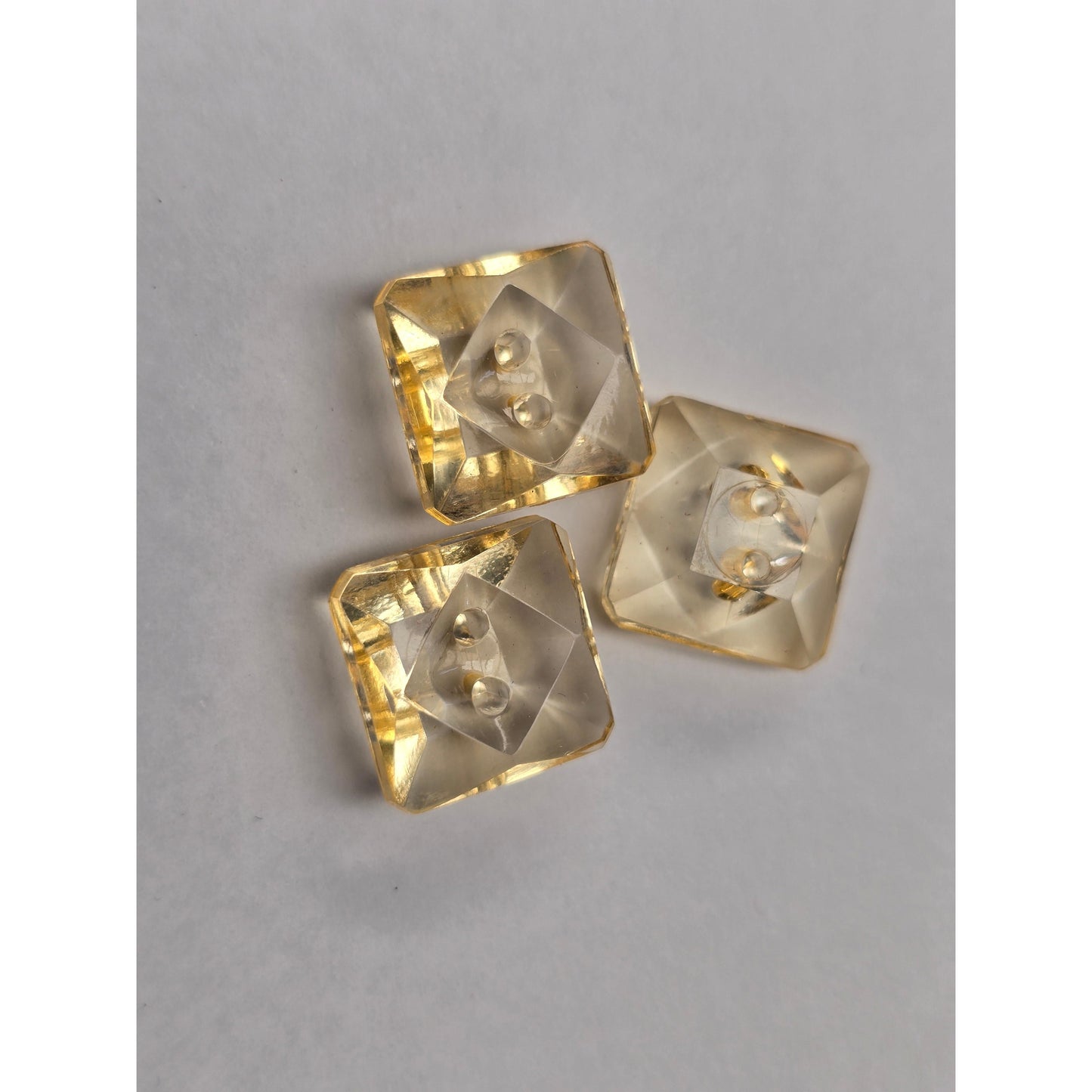 amber square acrylic  buttons -3