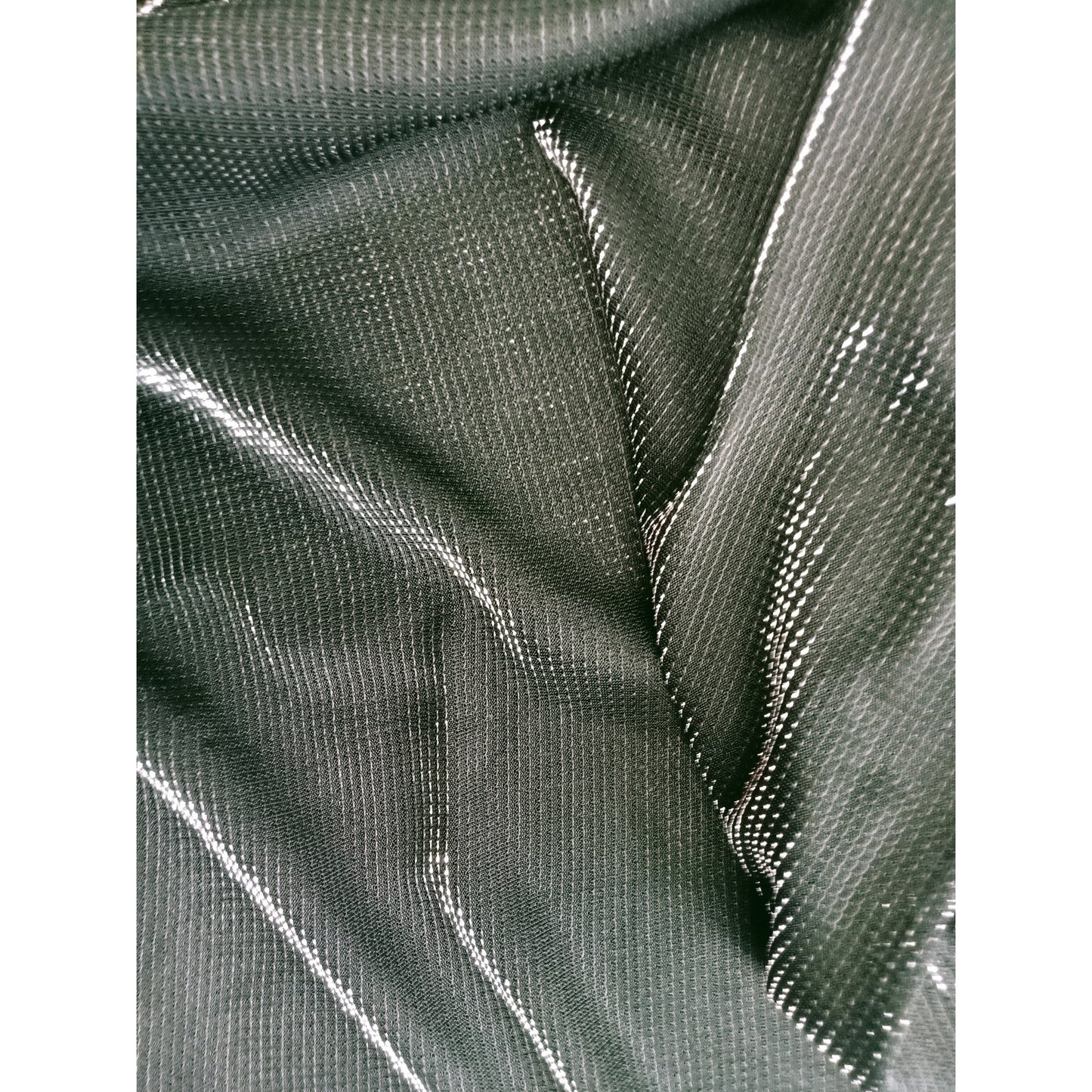 Zeni - stretch knit iridescent fabric